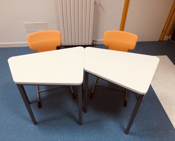 Banchi per la scuola